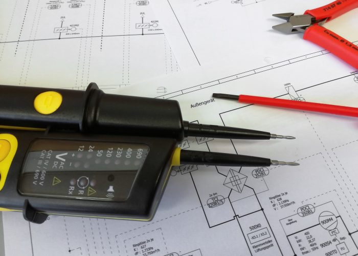 distributor-1981648_1920